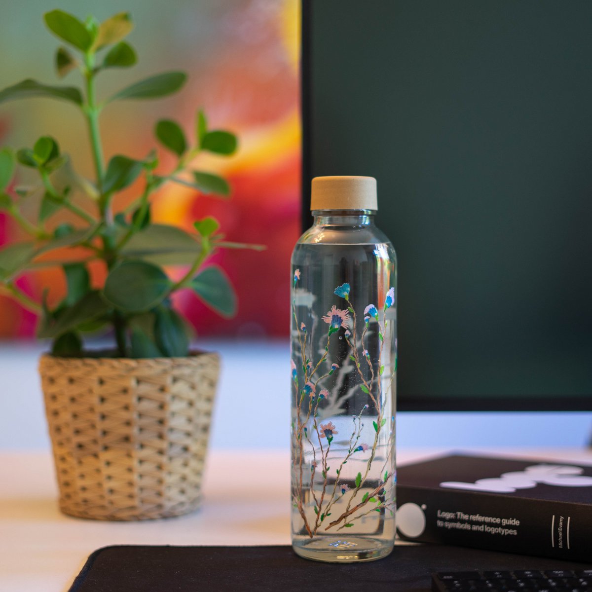 CARRY BOTTLES Glasflasche mit Verschluss "Hanami" | 0,7 l